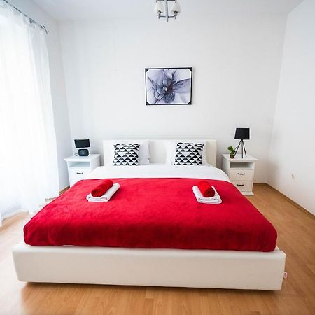 Bright And Modern 1Bdr Apartment In The Center Sarajevo Ngoại thất bức ảnh