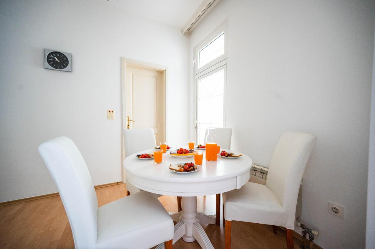 Bright And Modern 1Bdr Apartment In The Center Sarajevo Ngoại thất bức ảnh