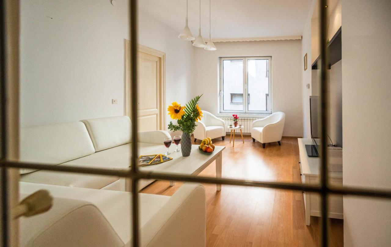Bright And Modern 1Bdr Apartment In The Center Sarajevo Ngoại thất bức ảnh