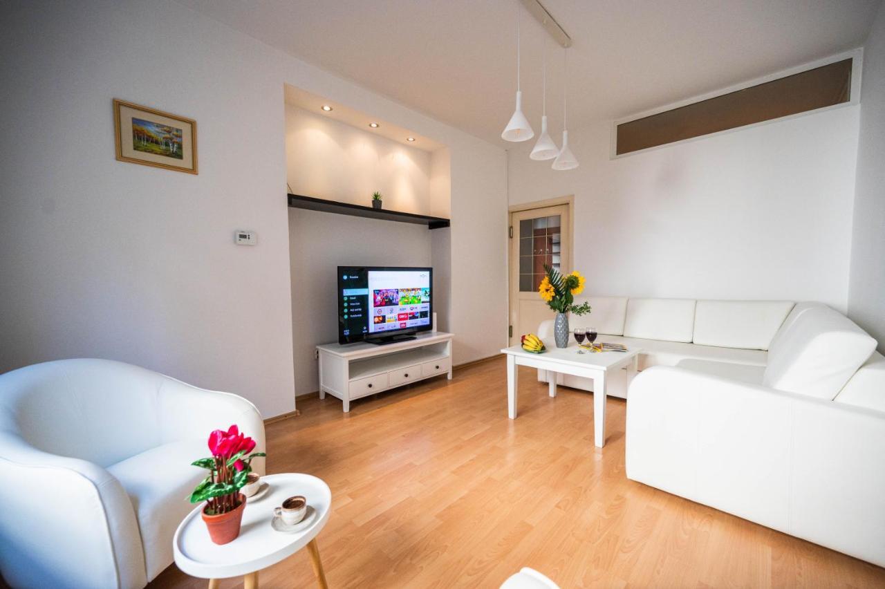 Bright And Modern 1Bdr Apartment In The Center Sarajevo Ngoại thất bức ảnh