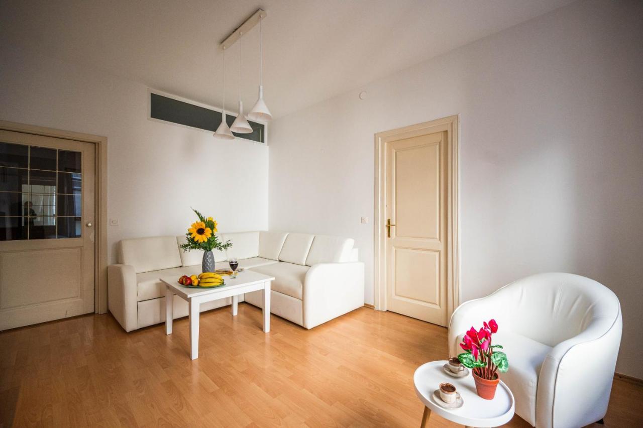 Bright And Modern 1Bdr Apartment In The Center Sarajevo Ngoại thất bức ảnh